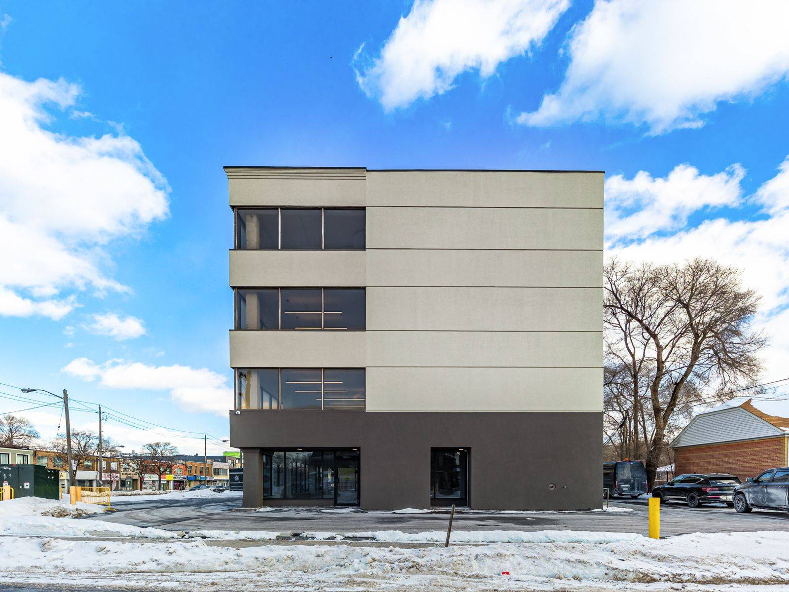 345 Wilson AVE #200-400, Toronto C06, ON M3H 5W1