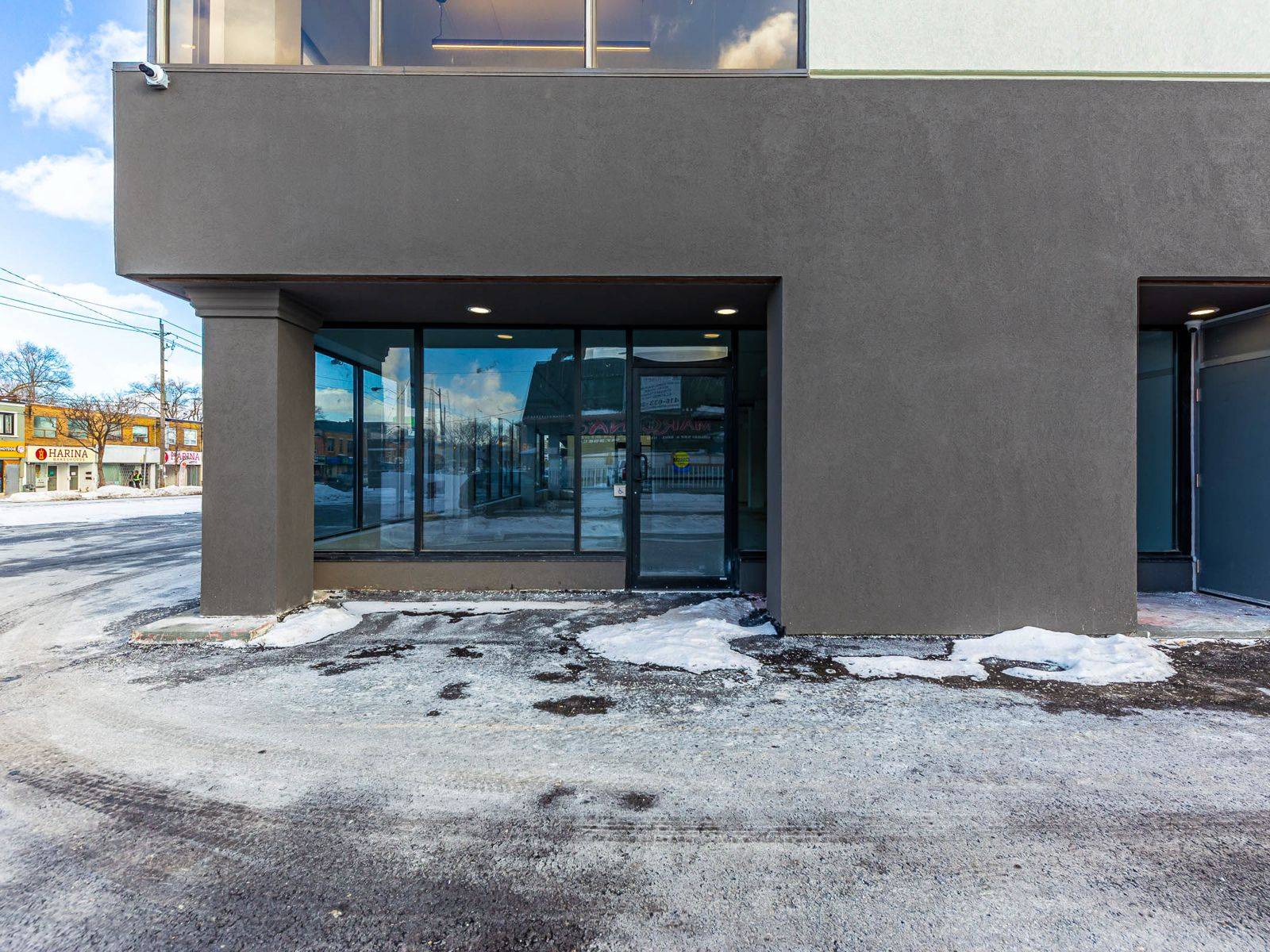 345 Wilson AVE #200, Toronto C06, ON M3H 5W1