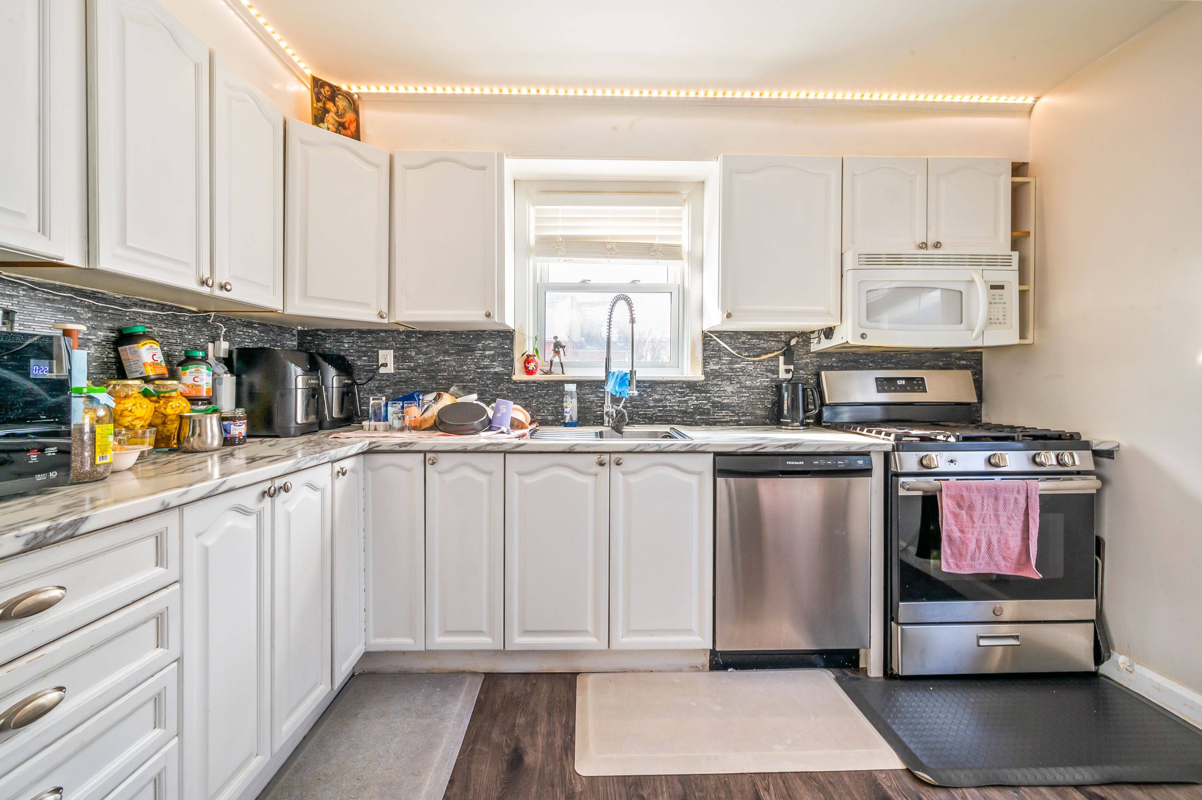 New Tecumseth, ON L0G 1W0,6 Sullivan DR