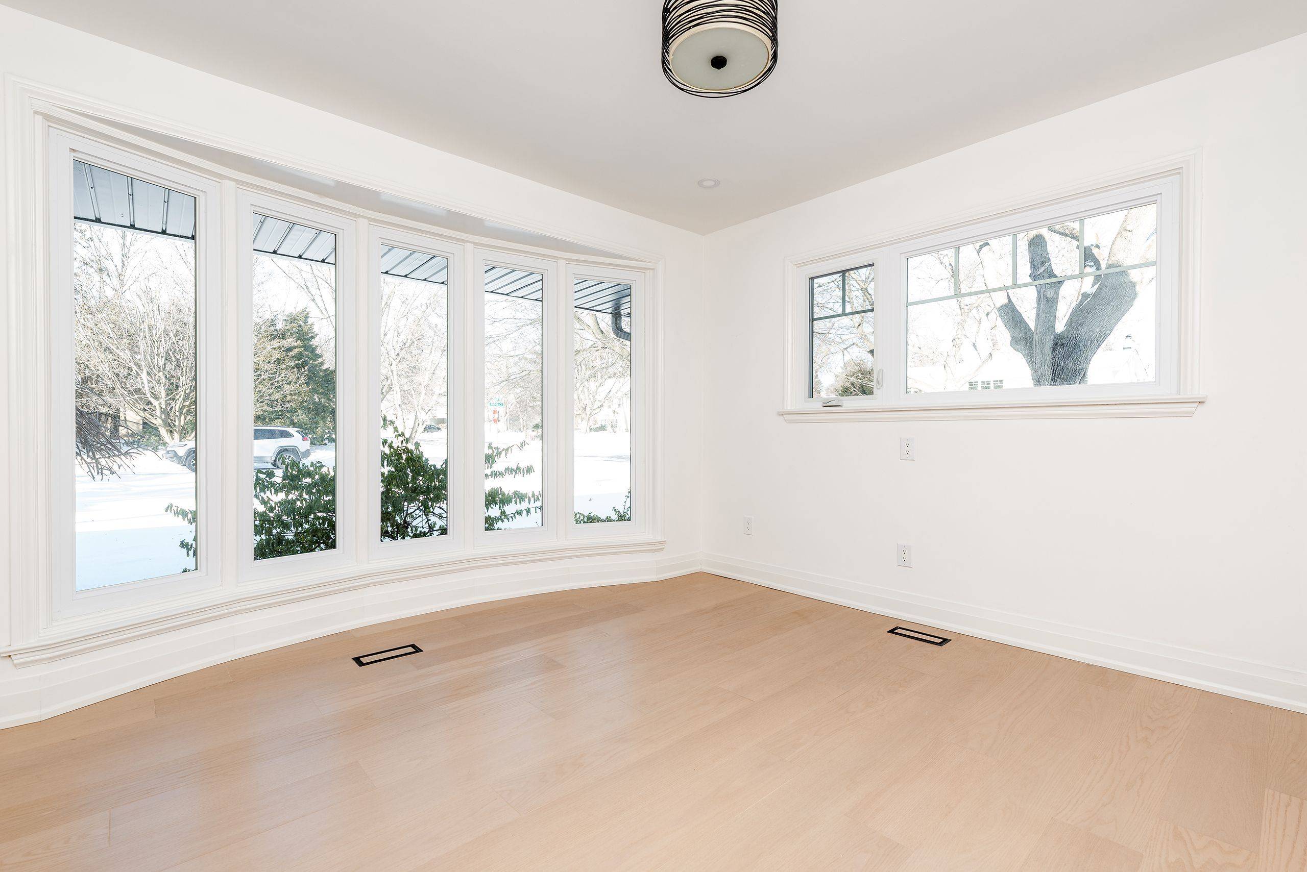 Oakville, ON L6J 4L1,134 Abbey CT