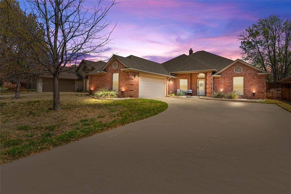 North Richland Hills, TX 76148,5560 Greenview Court