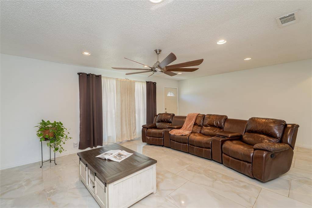 Mesquite, TX 75150,4133 Sherwood Drive