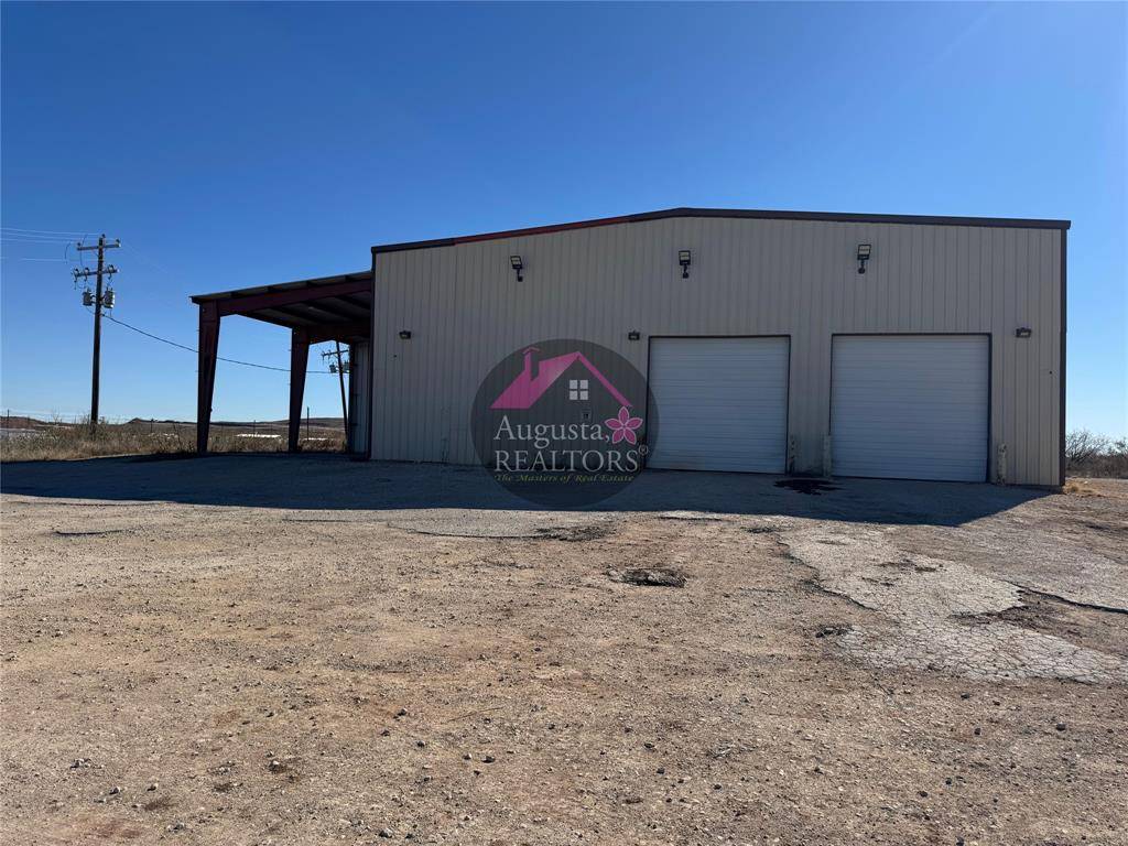 Abilene, TX 79601,7996 US Highway 277 N