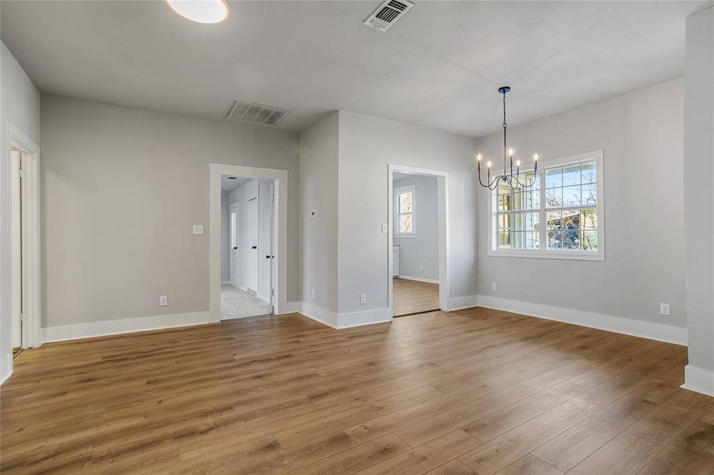 Denison, TX 75020,217 W Hull Street