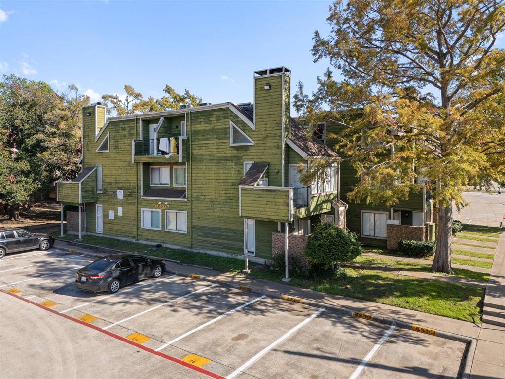9831 Walnut Street #205, Dallas, TX 75243