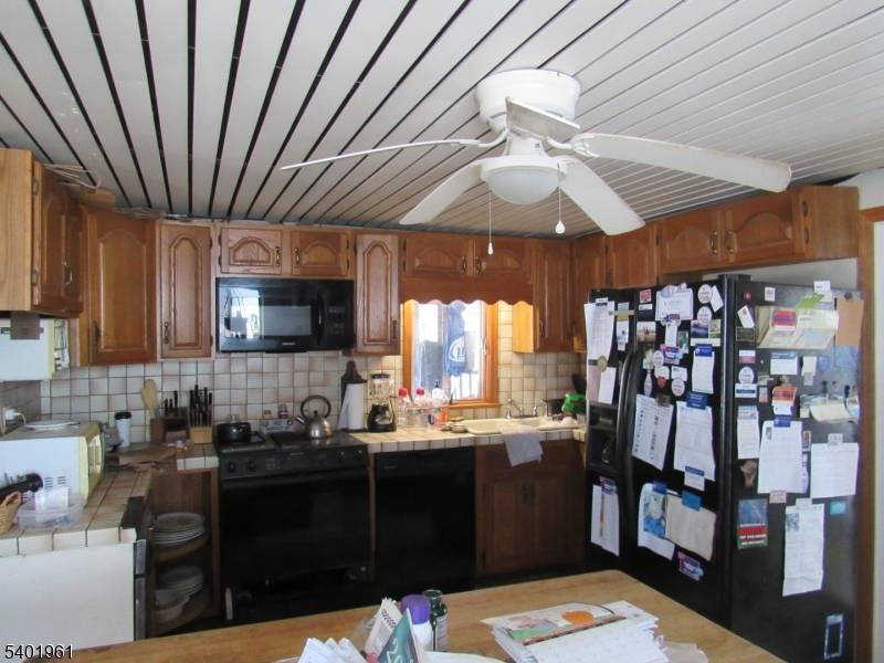 97 Hickory Corner Rd, Alexandria Twp., NJ 08848