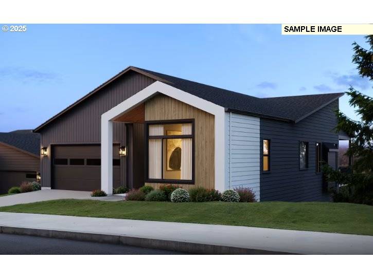 17697 HILLSIDE DR, West Linn, OR 97068