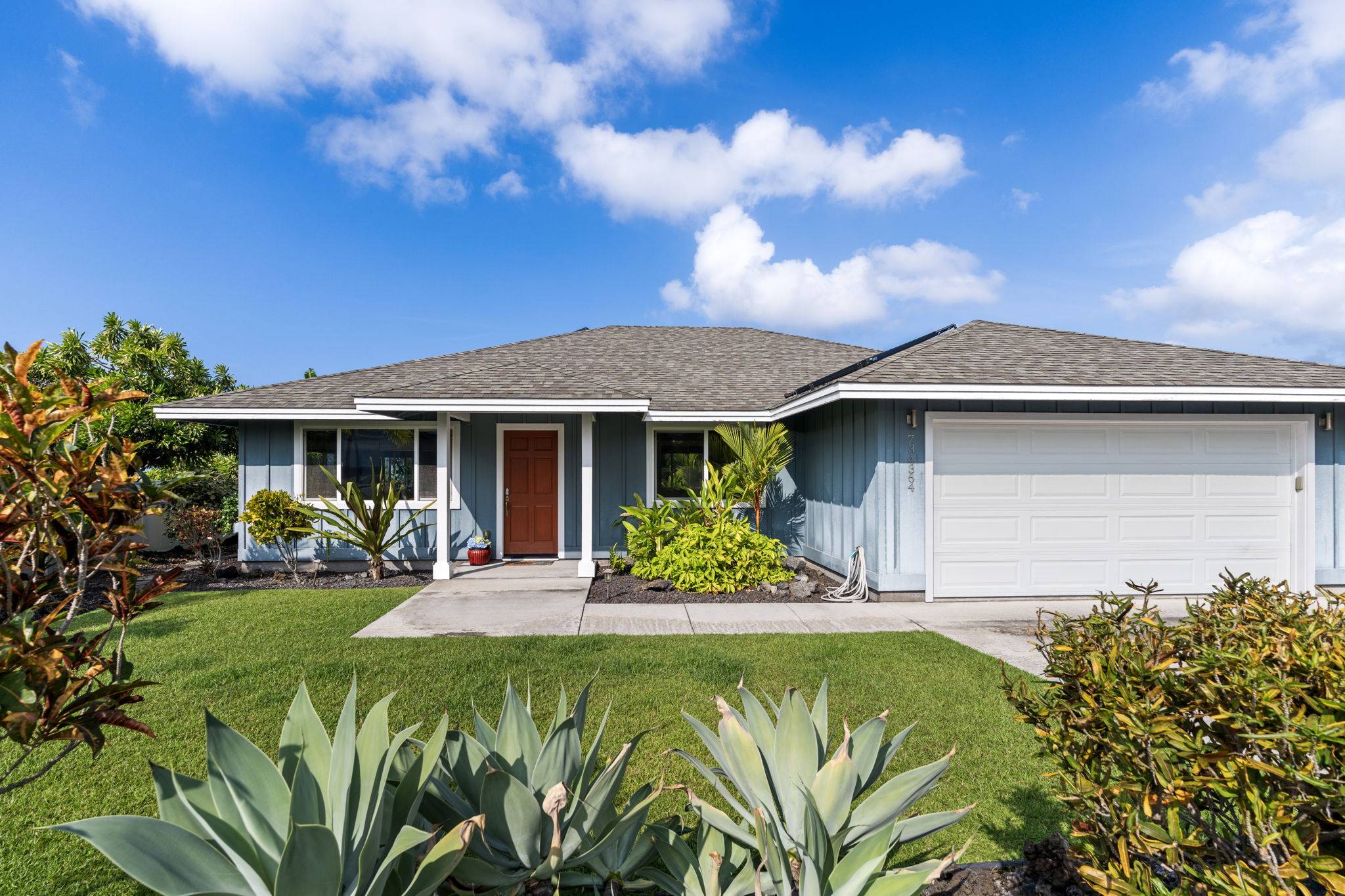 Kailua Kona, HI 96740,73-4364 KAKAHIAKA ST