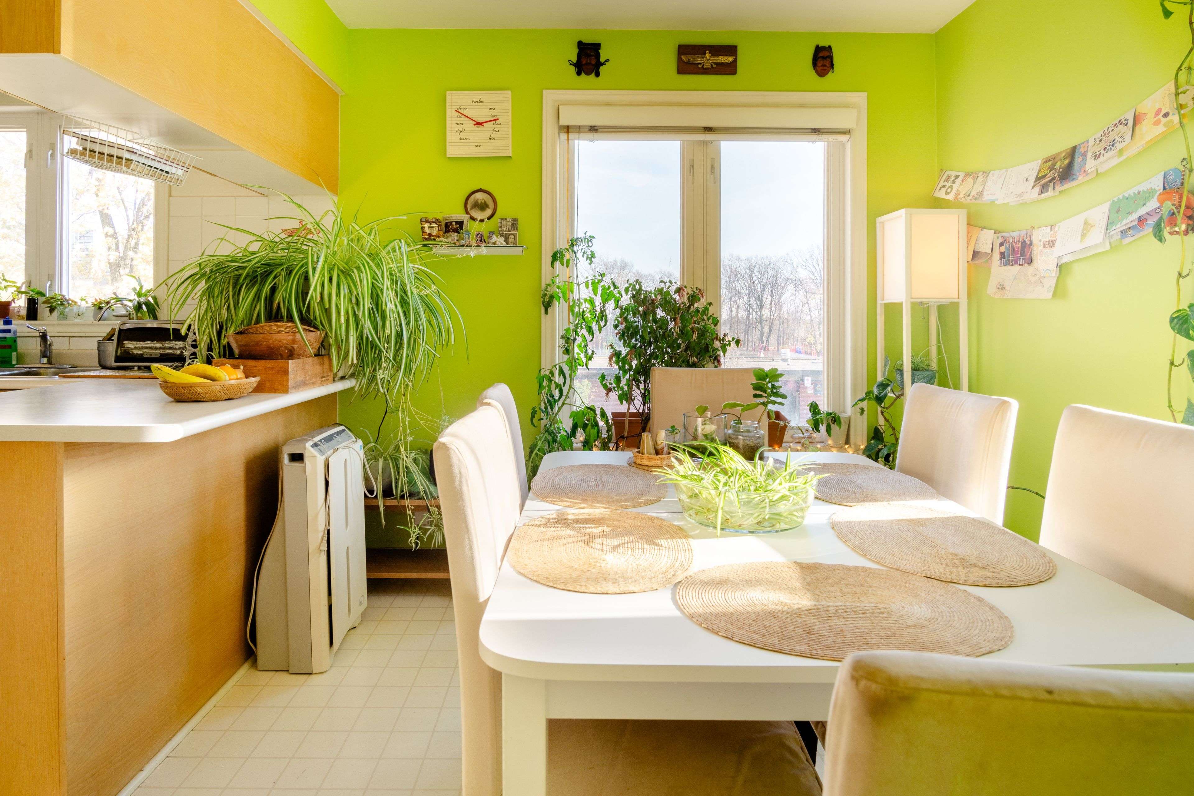 Toronto C11, ON M4H 1R3,6A Leaside Park DR