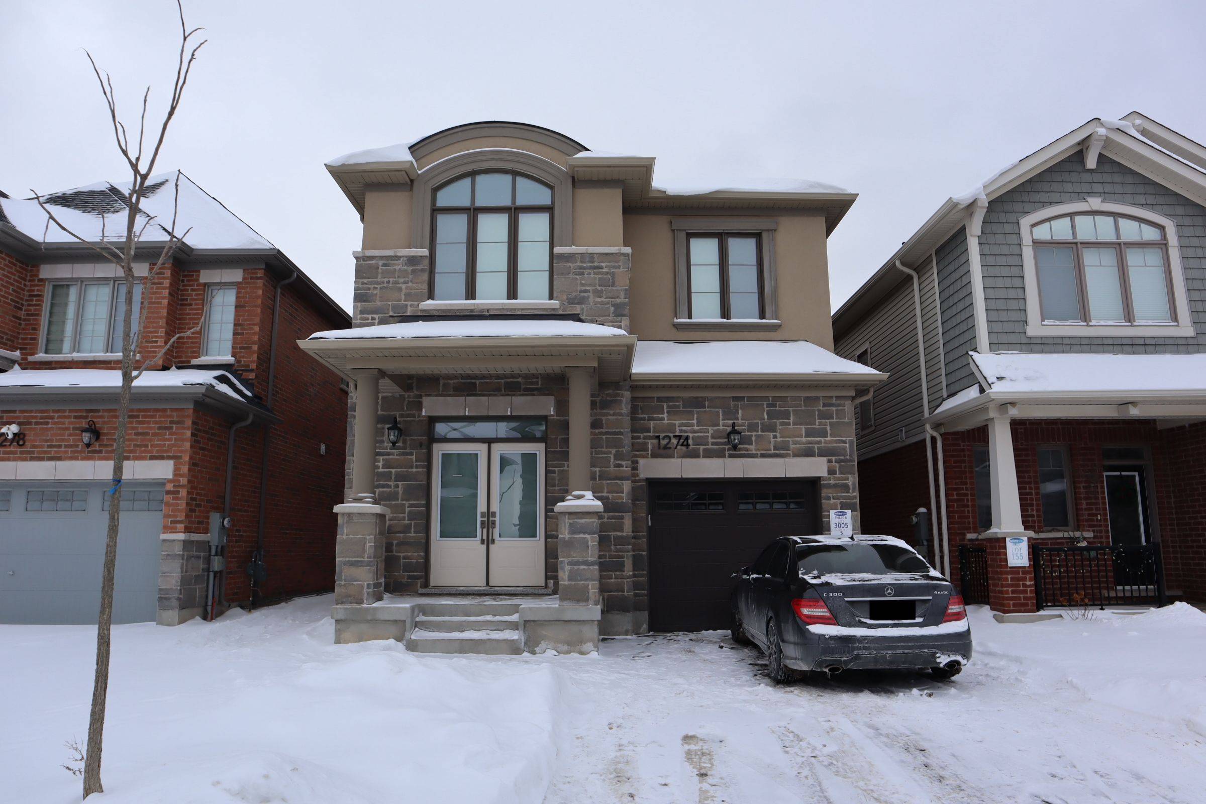 Milton, ON L9E 1M1,1274 Sweetfern CRES