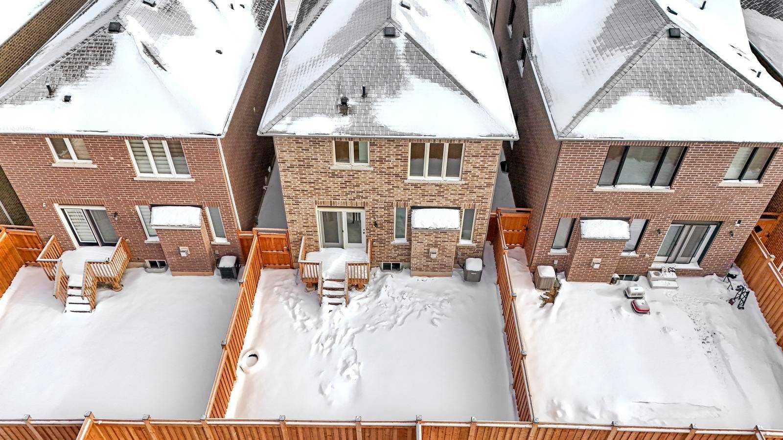 Milton, ON L9E 1Y6,1246 Muskoka HTS