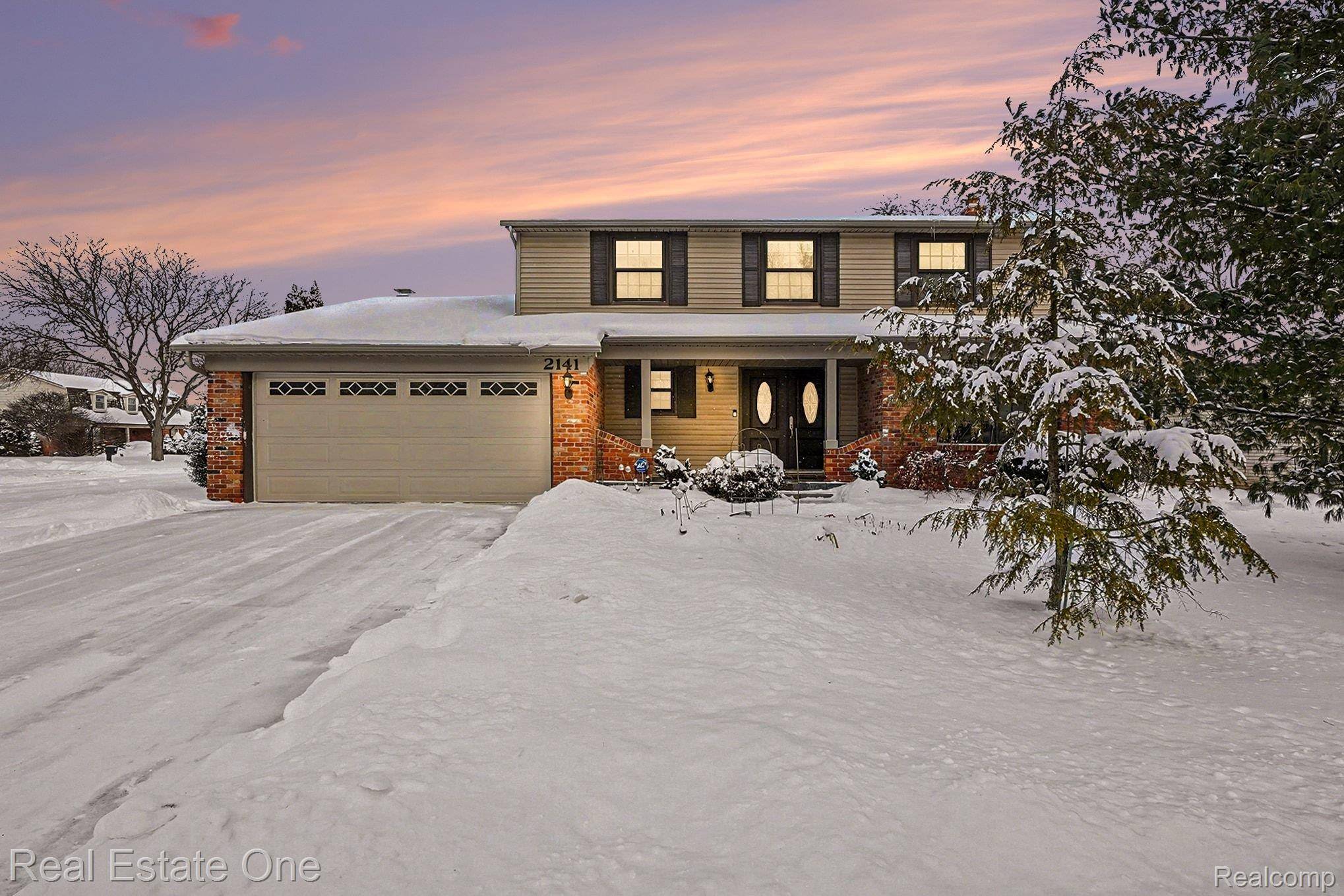 Troy, MI 48085,2141 Michele DR