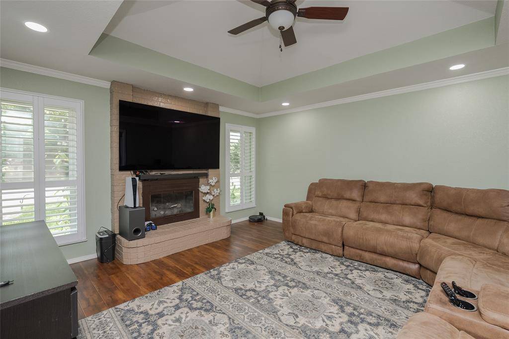 Coppell, TX 75019,116 Meadowglen Circle