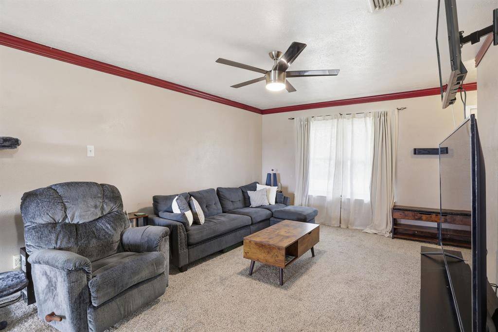 Gainesville, TX 76240,1813 Arkansas Street