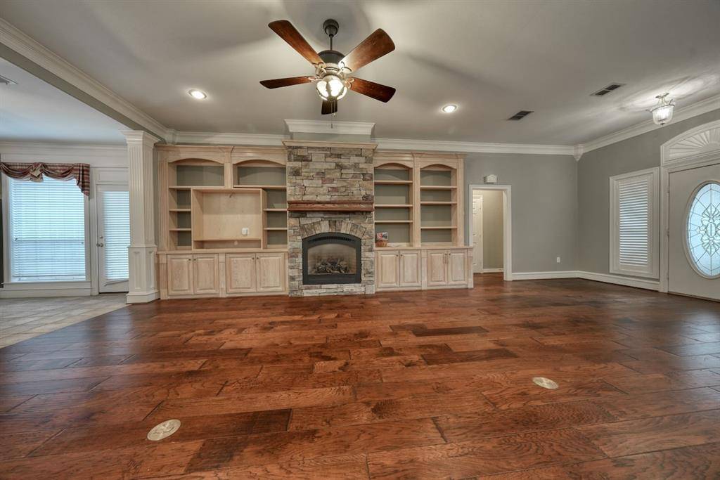 Hideaway, TX 75771,215 Clubview Drive