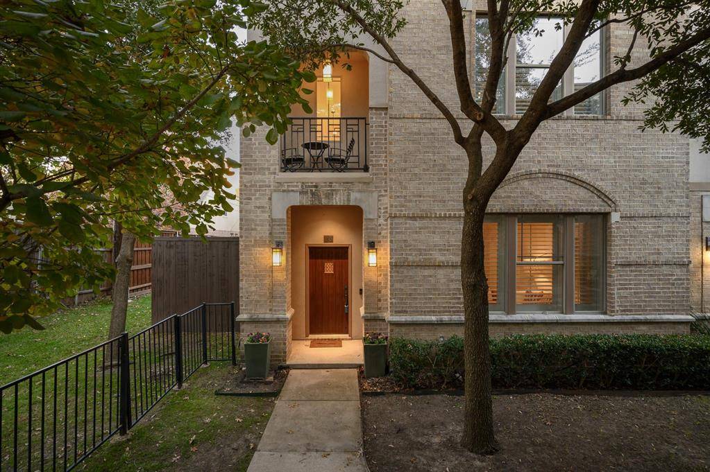 Dallas, TX 75214,6269 Oram Street #23