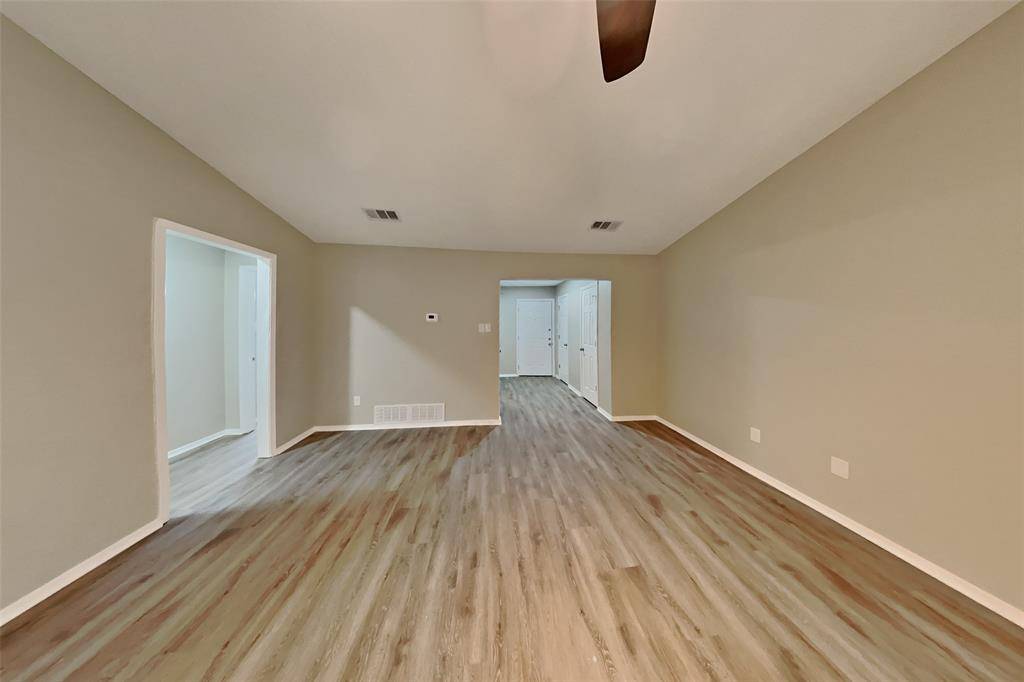 Arlington, TX 76015,2503 Engleford Drive