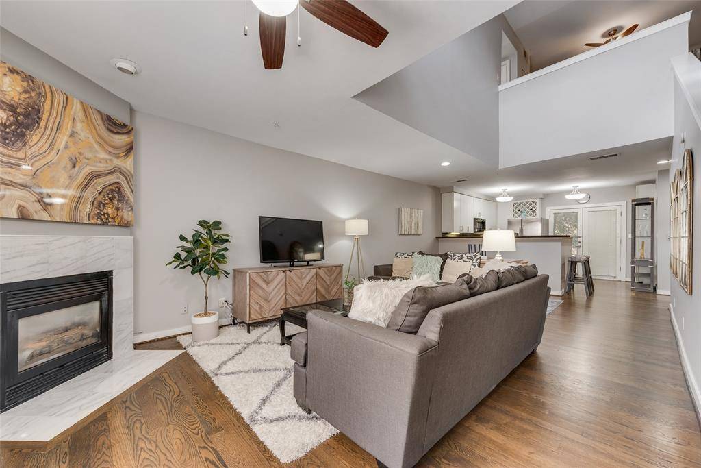 Dallas, TX 75219,3922 Gilbert Avenue #220