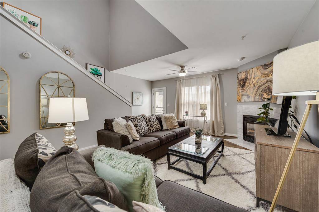 Dallas, TX 75219,3922 Gilbert Avenue #220