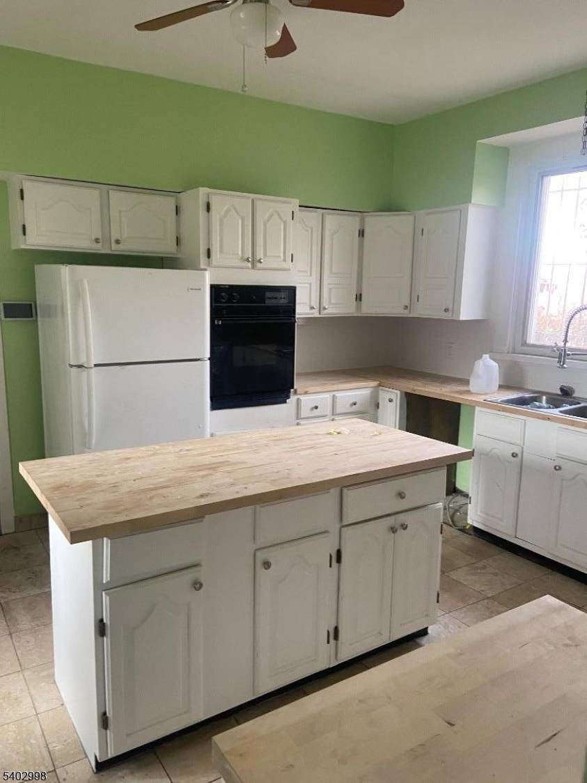 Newark City, NJ 07112,725 Elizabeth Ave #2