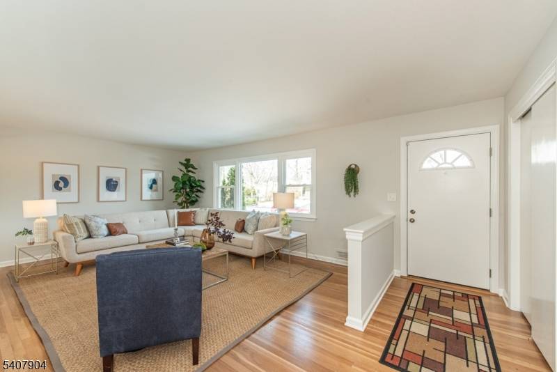 Montclair Twp., NJ 07043,33 Tuers Pl