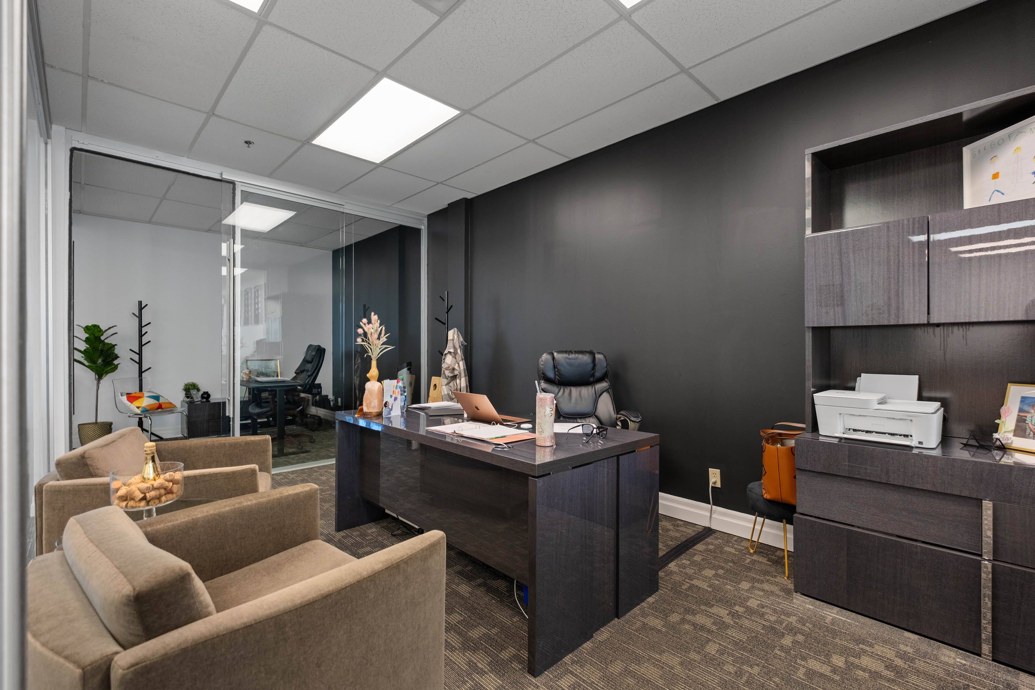 Oakville, ON L6M 3E3,1155 North Service RD W #7