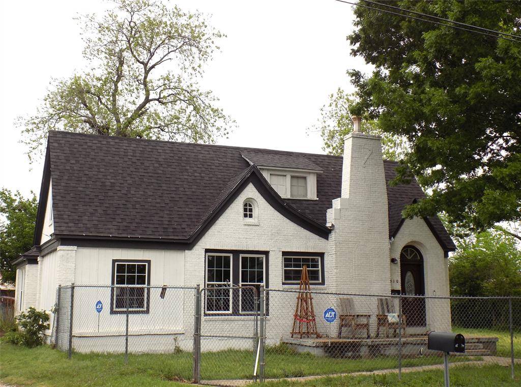 Bowie, TX 76230,410 S Mill Street