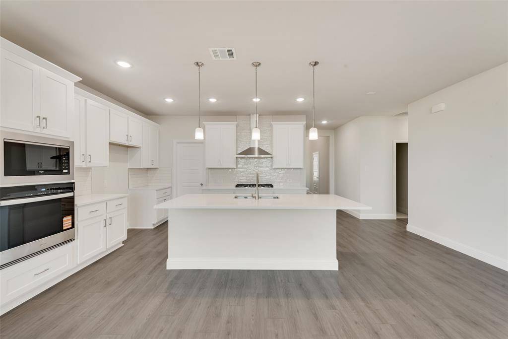 Fort Worth, TX 76247,857 Blue Fescue Road