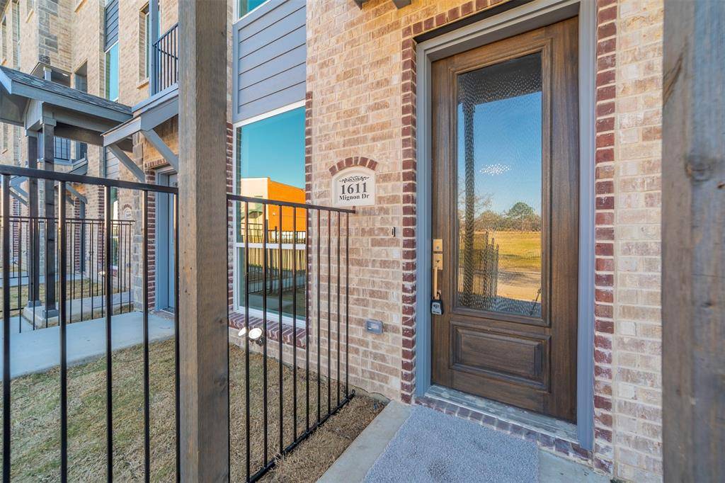 Arlington, TX 76010,1611 Mignon Drive