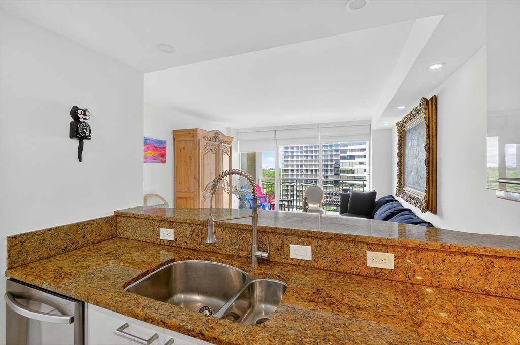 Coconut Grove, FL 33133,3350 SW 27 Ave #1207