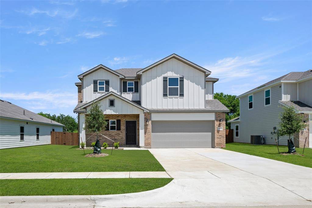 Cleburne, TX 76031,1605 Annabelle Street