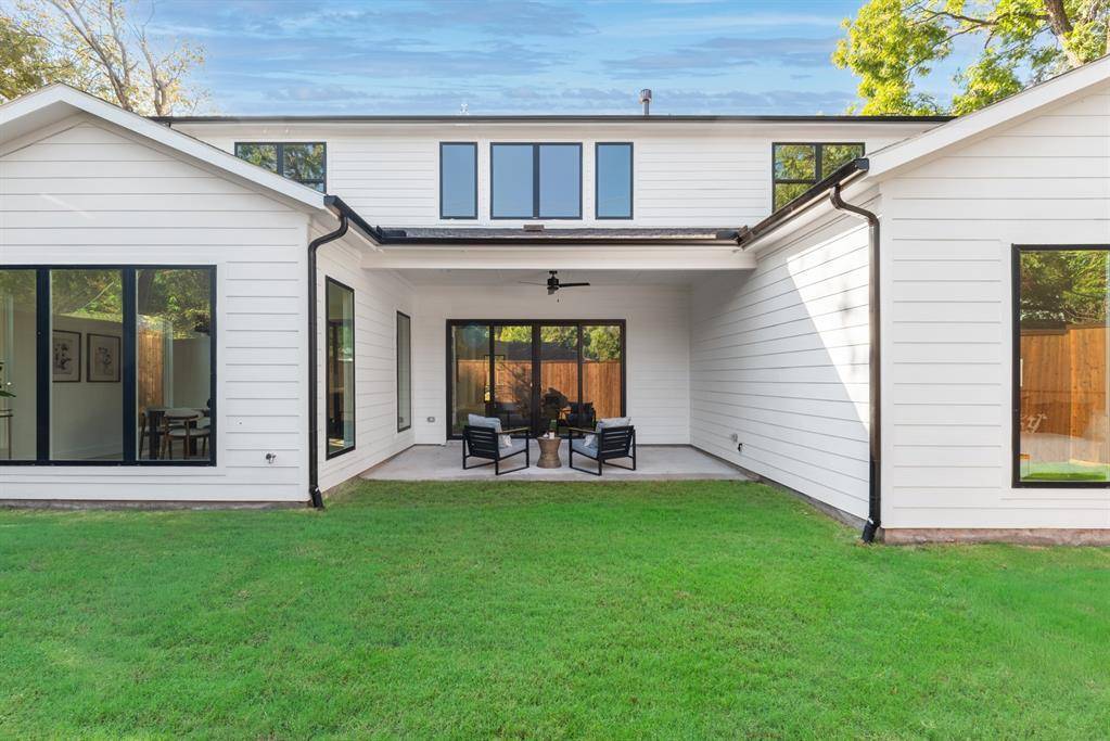 Dallas, TX 75238,10321 Lanshire Drive