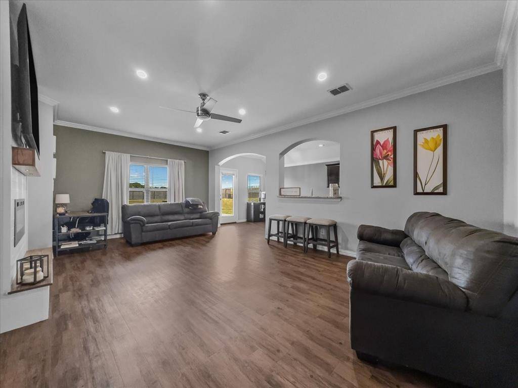 Dallas, TX 75253,14201 Bridgeview Lane