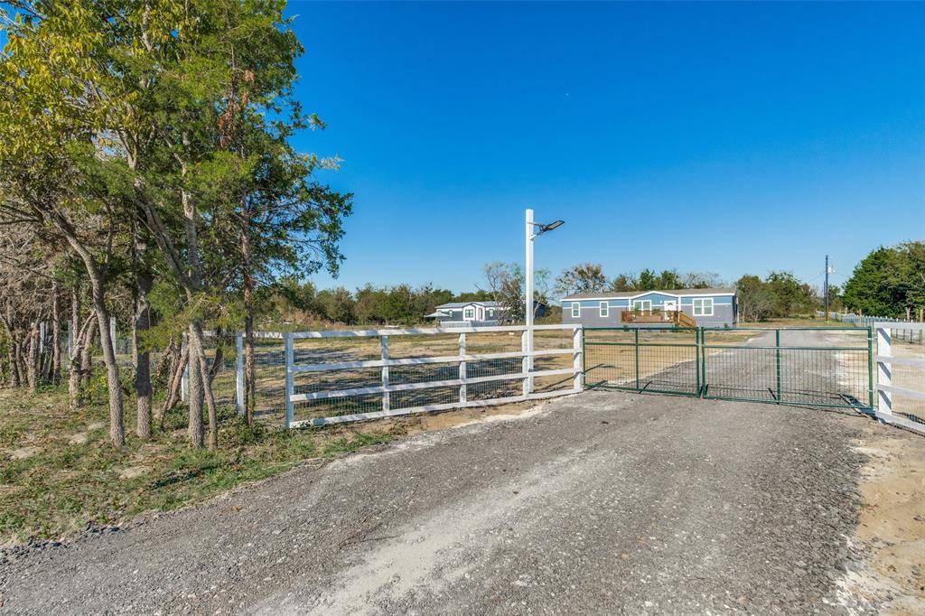 Chatfield, TX 75155,4746 County Road 1040