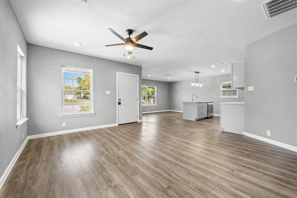 Fort Worth, TX 76104,1616 E Robert Street