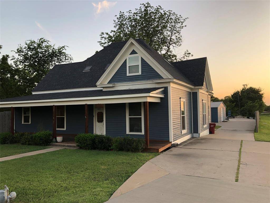 Farmersville, TX 75442,602 S Main Street