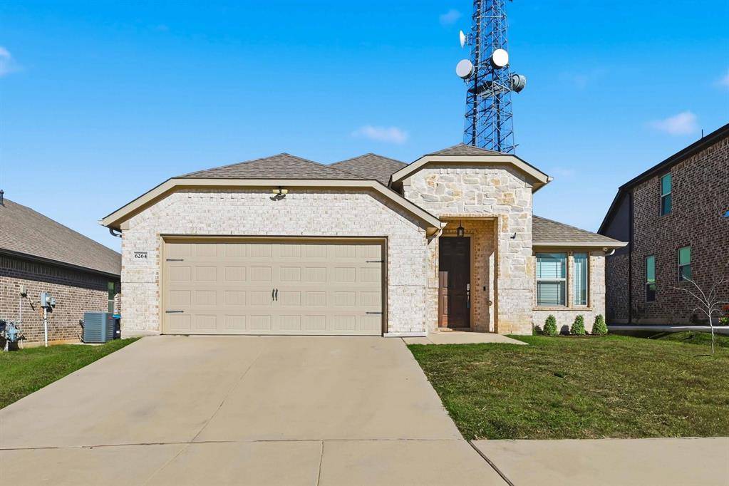 Fort Worth, TX 76179,6264 Thunderwing