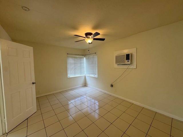 Hollywood, FL 33020,1709 MOFFETT ST #A