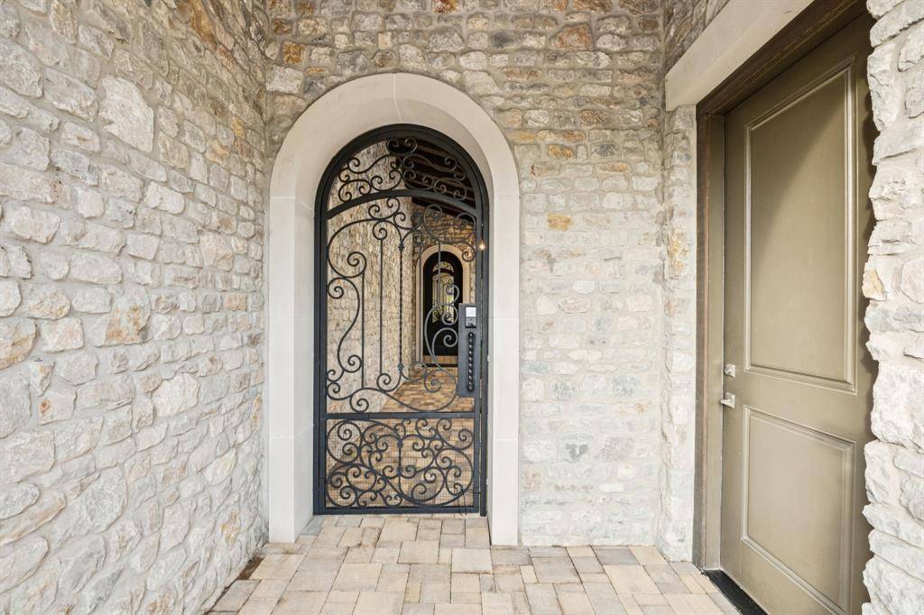 Westlake, TX 76262,24 Comillas Drive