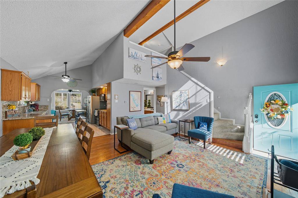 Tool, TX 75143,517 Shore Line Drive