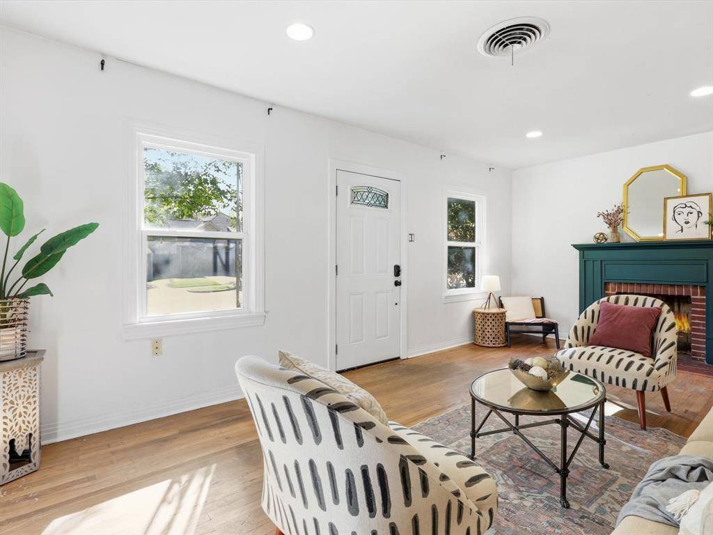 Fort Worth, TX 76107,3804 Pershing Avenue