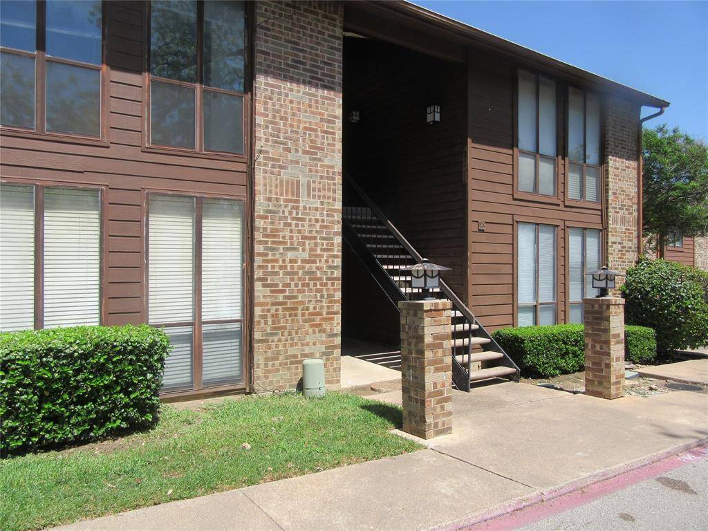 Dallas, TX 75231,7522 HOLLY HILL #5