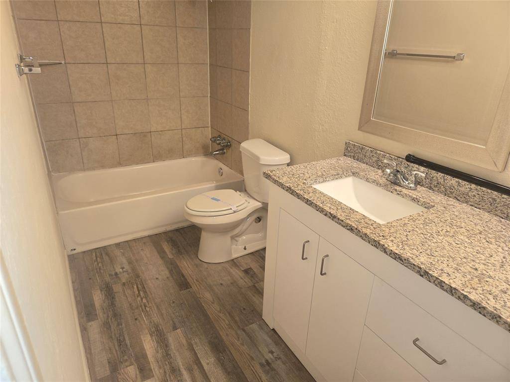 Dallas, TX 75231,7522 HOLLY HILL #5