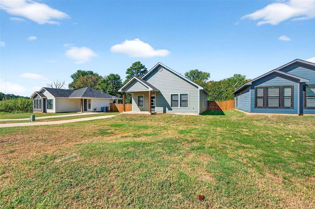 Denison, TX 75021,1507 S 7th Avenue