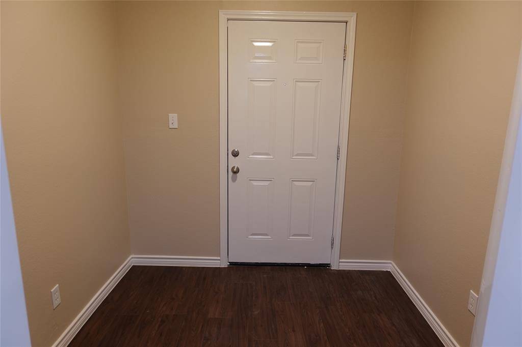 Mckinney, TX 75069,907 Hall Street