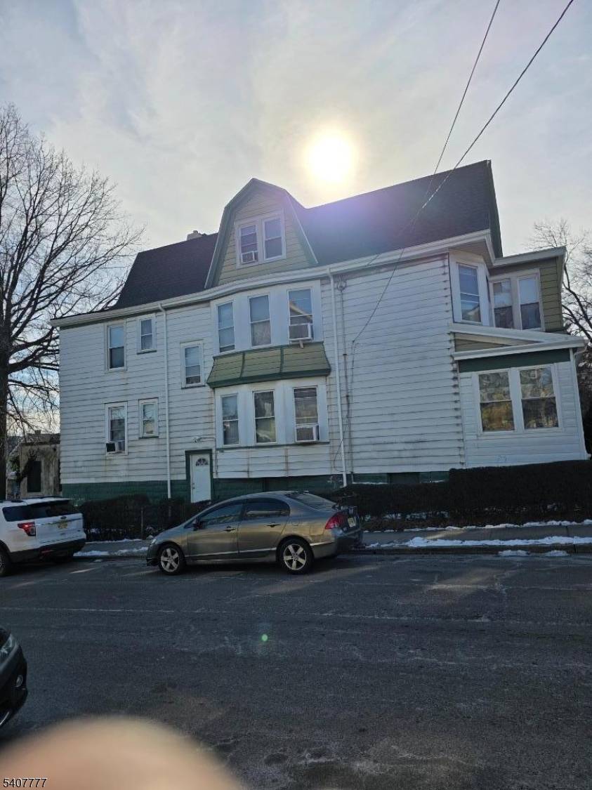 Newark City, NJ 07112,388 Seymour Ave