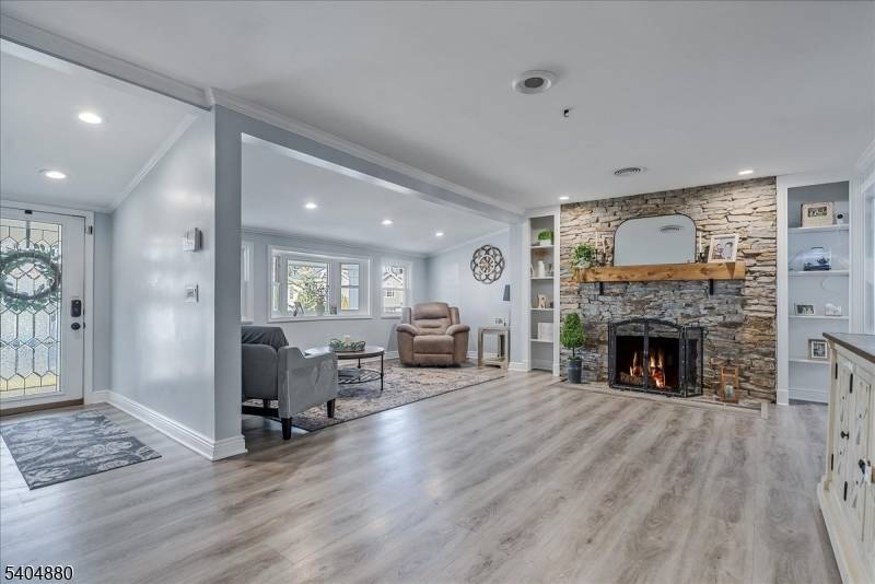 Wayne Twp., NJ 07470,14 Oneida Trl