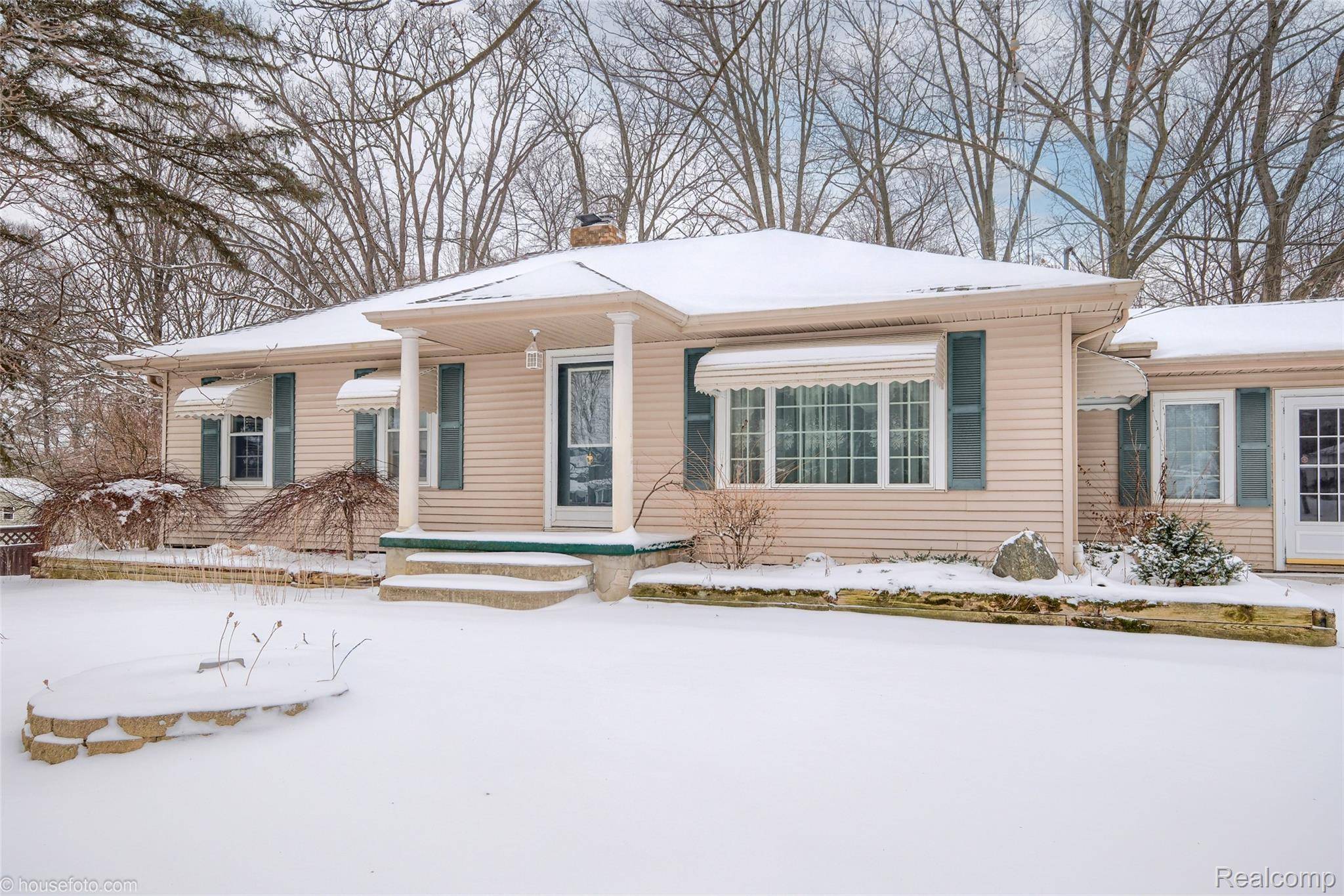 Clio, MI 48420,11026 Varna ST