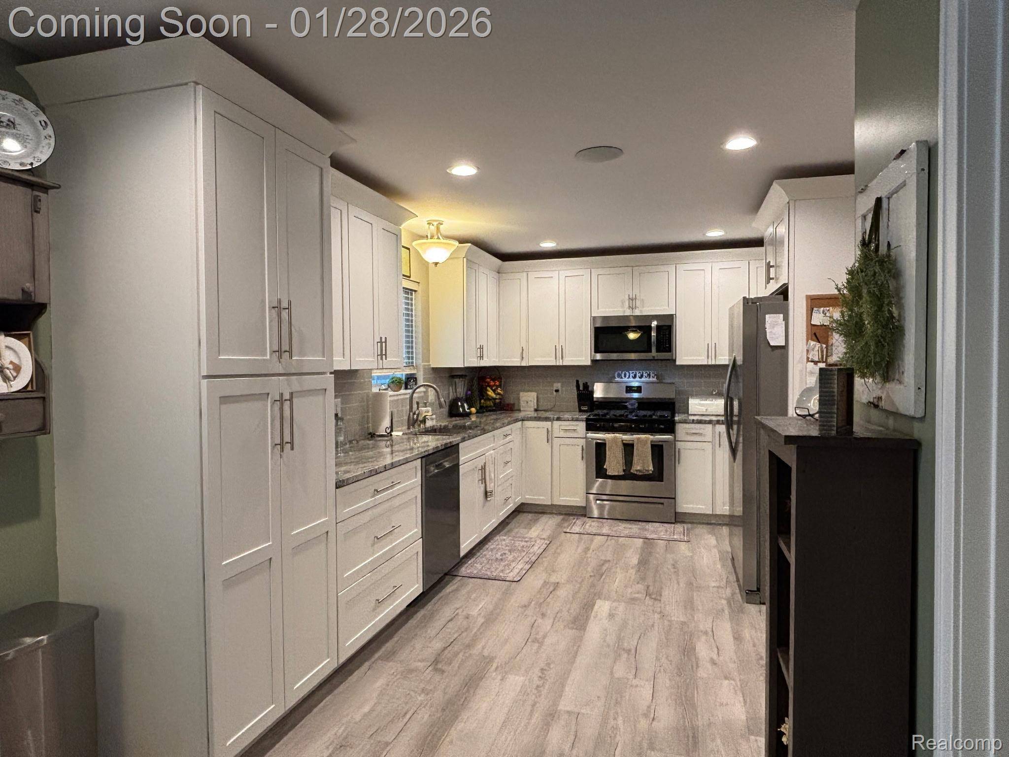 Holly, MI 48442,605 Hartner DR