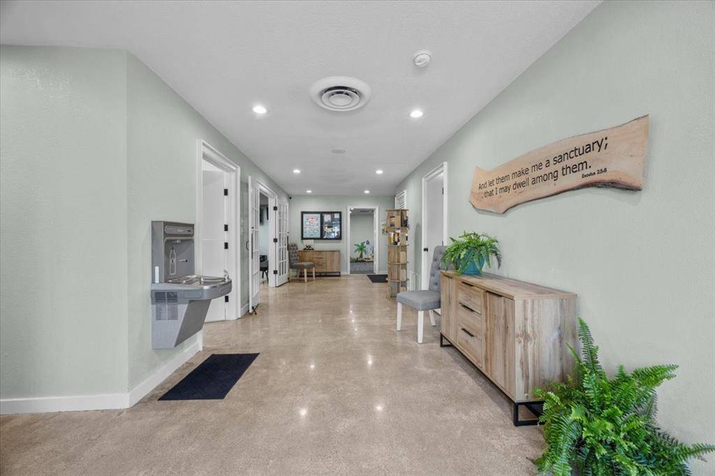 Waxahachie, TX 75165,301 E Criddle Street